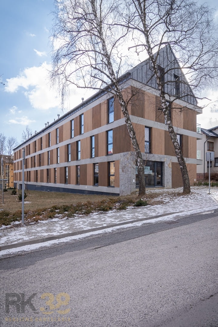 Na predaj: Obchodný/administratívny priestor - 2