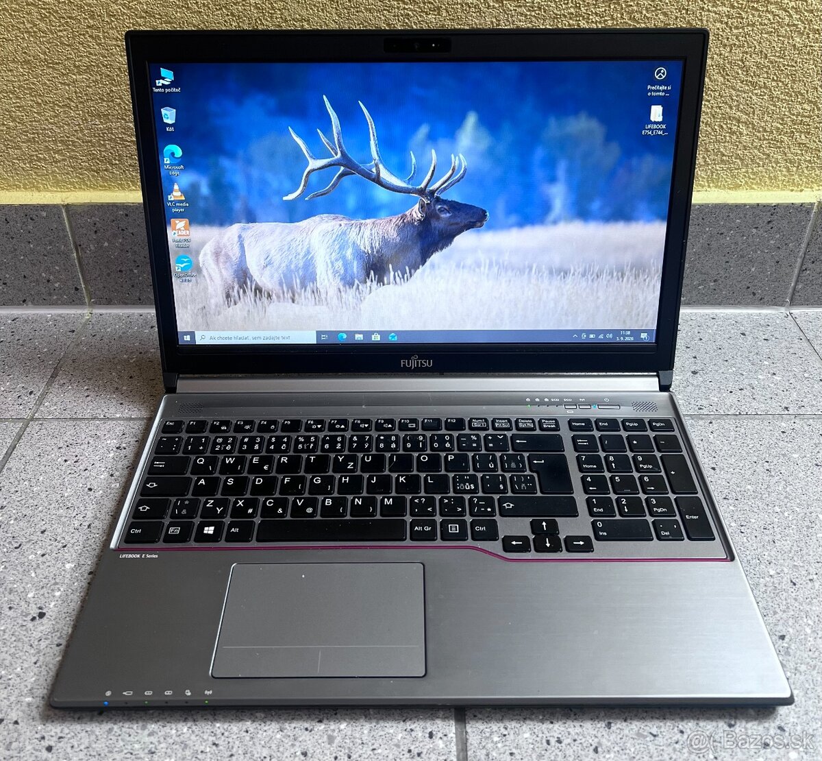 Fujitsu E754 / i5 / 8GB / 500GB / 2x bat. / dock / magnesium - 2