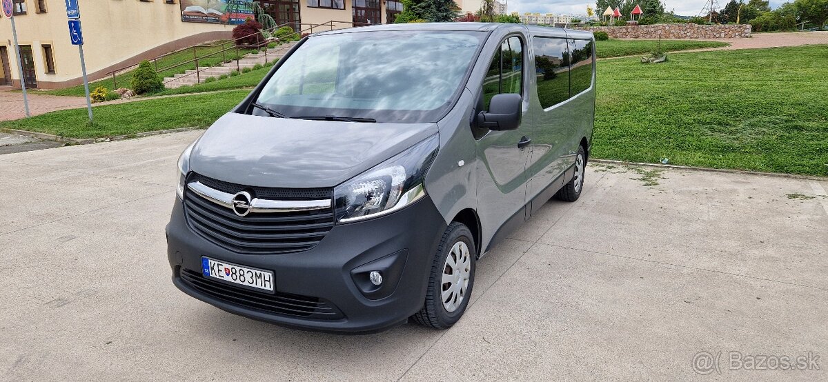 Opel Vivaro Long - 2