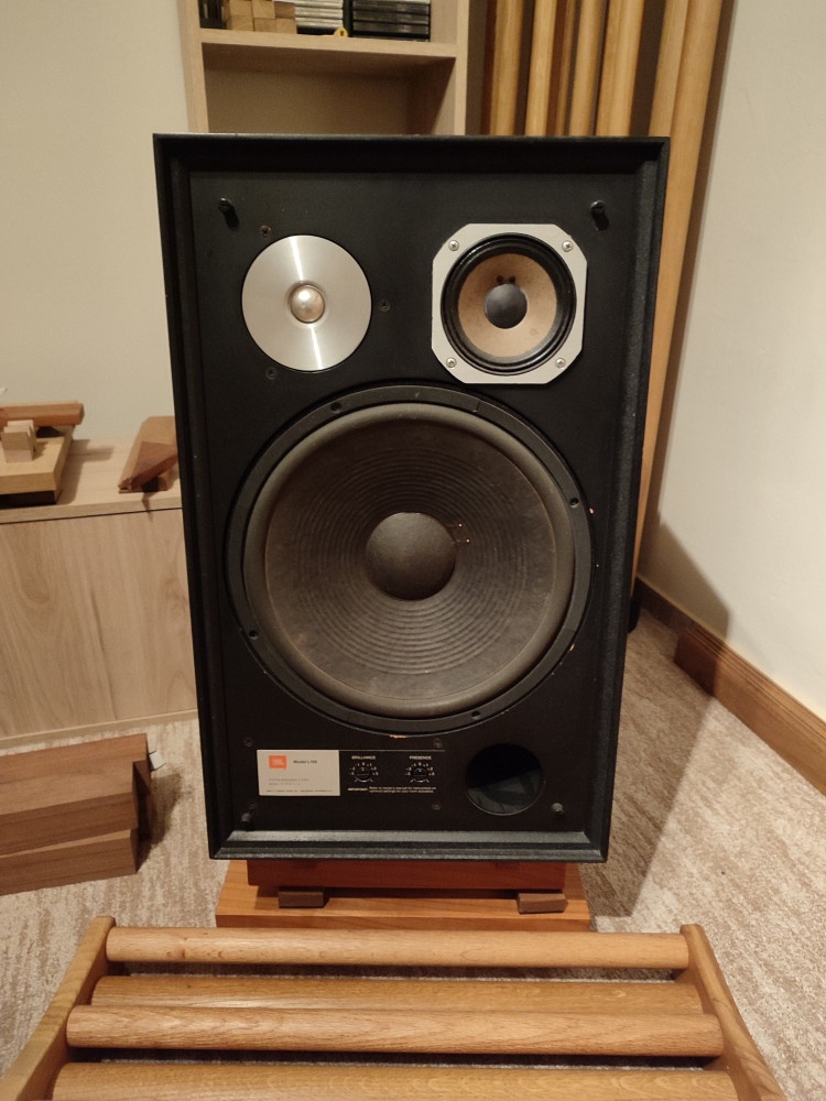 JBL L 166 - 2