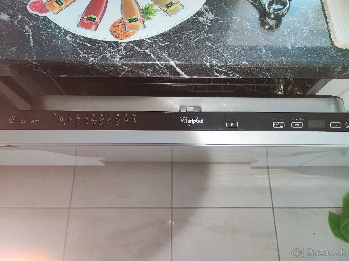 Umývačka riadu Whirlpool 5019 300 01360 na diely - 2