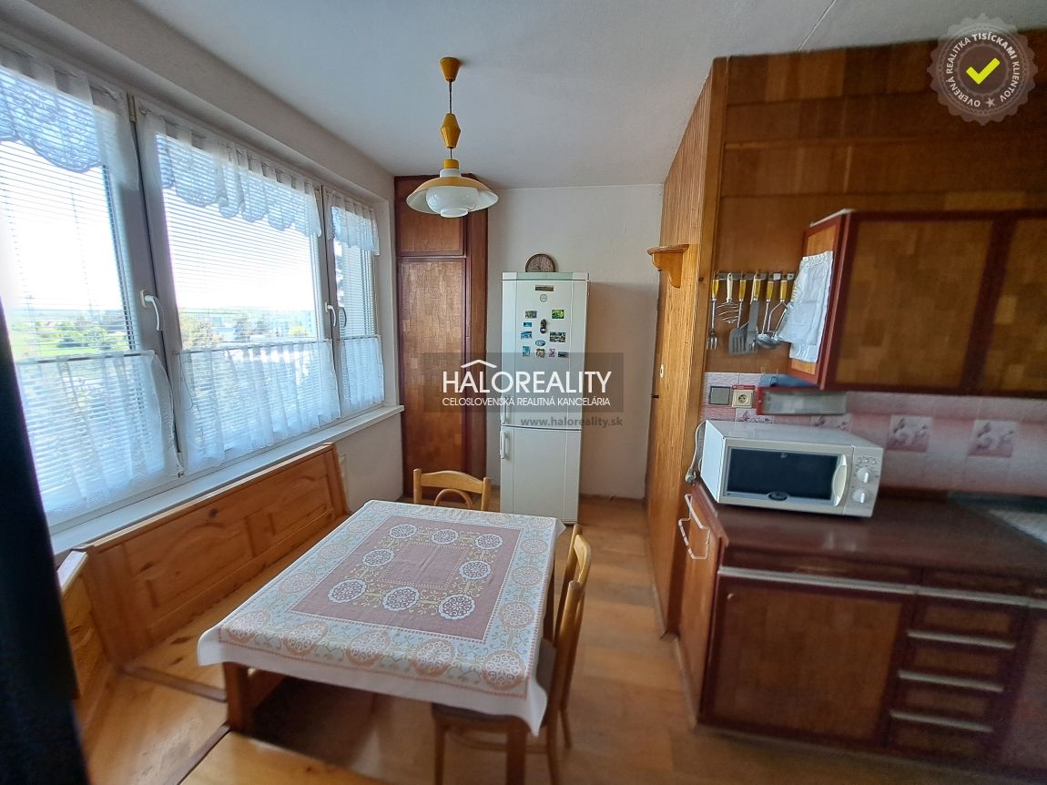 HALO reality - Predaj, trojizbový byt Zvolen, Lipovec, J. Po - 2