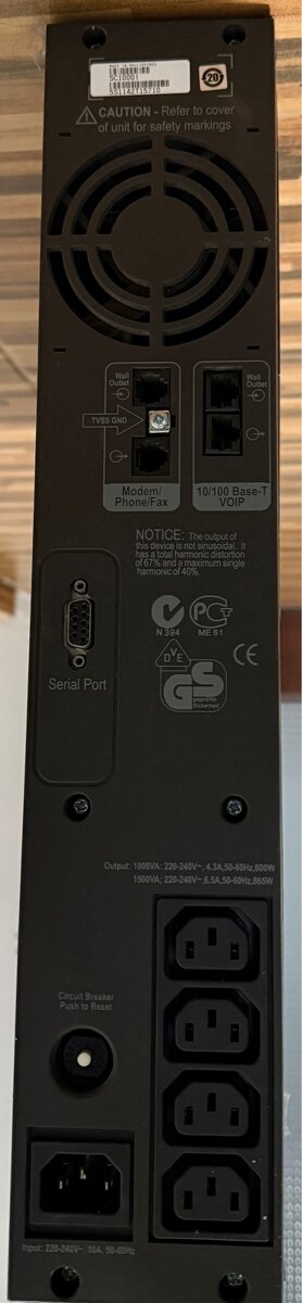 Predám záložný zdroj smart upc sc 100 - bez baterie - 2