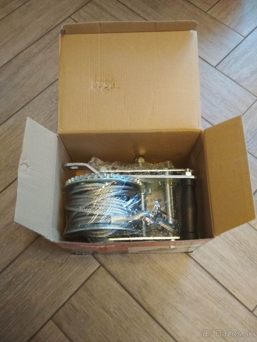 Ručný kľukový lanový navijak do 1136 kg -nový - 2