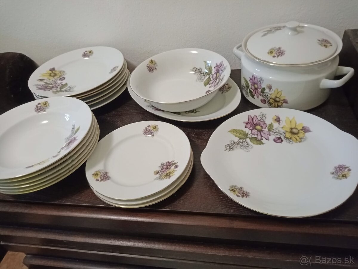 Predám jedálenskú súpravu 19 ks - 2