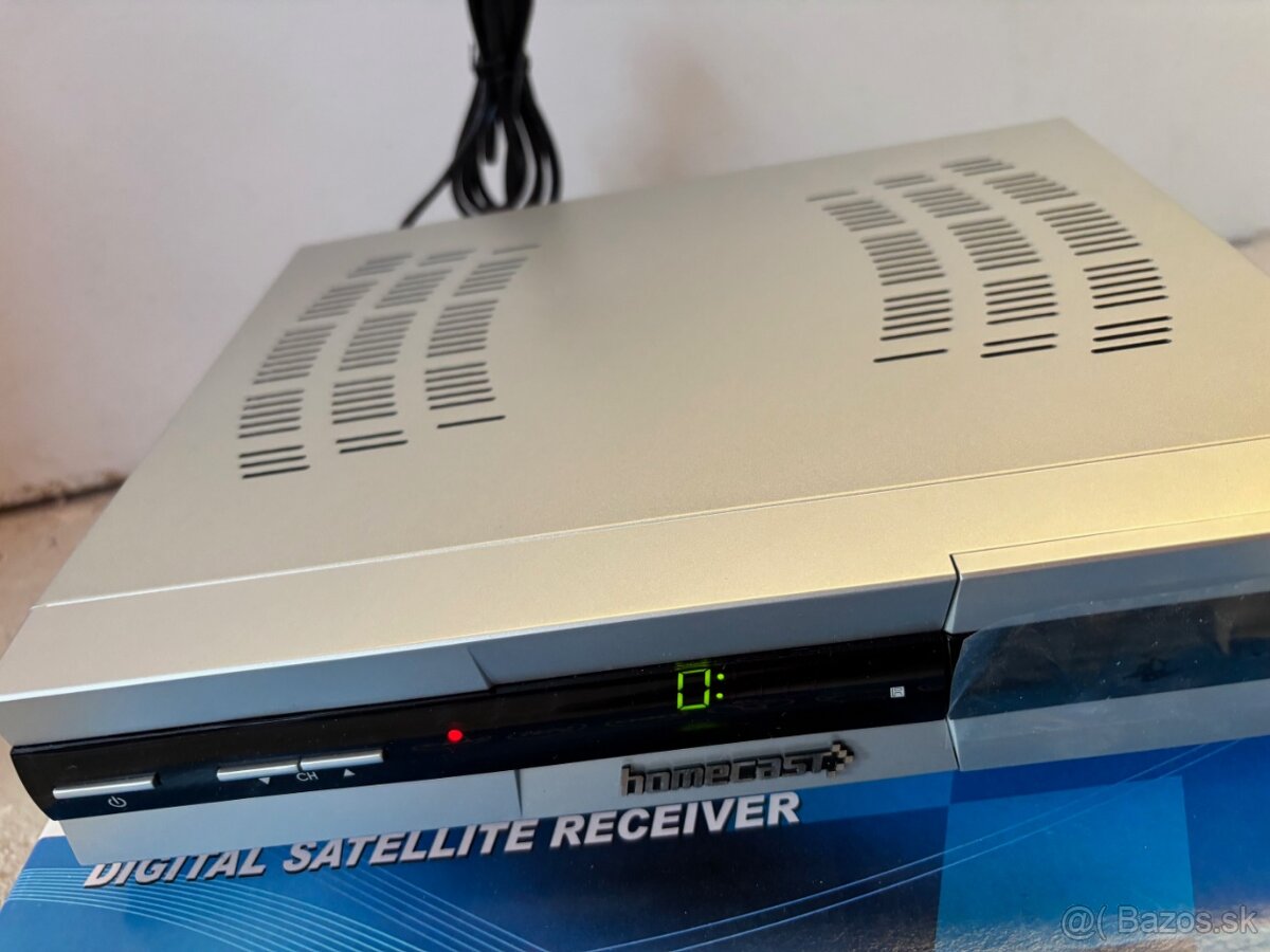 Digitálny satelitný receiver Homecast S3000 CR - 2