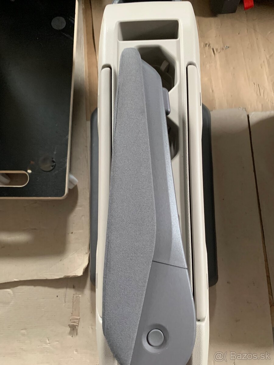 Loketní opěrka látková VW T7 Multivan - 2