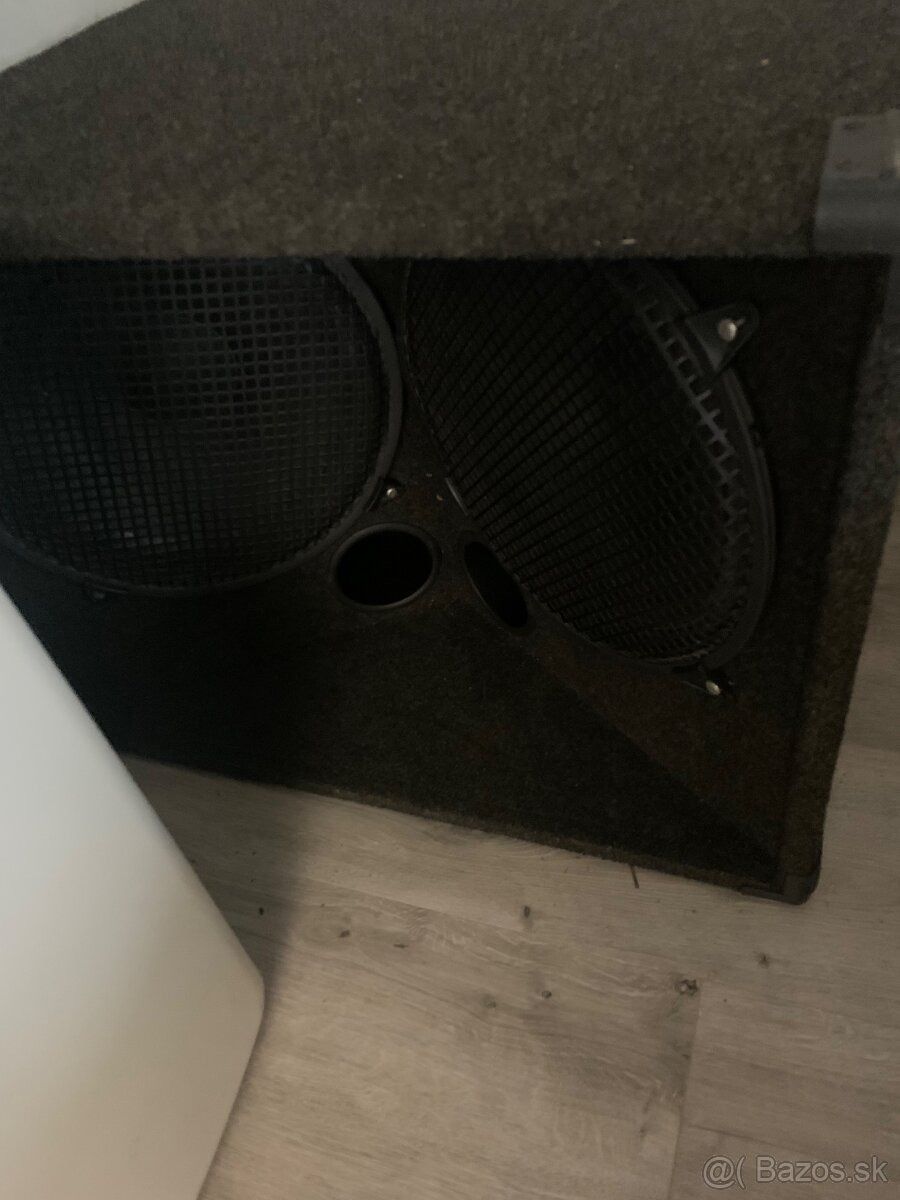 Bass Reproduktor - 2