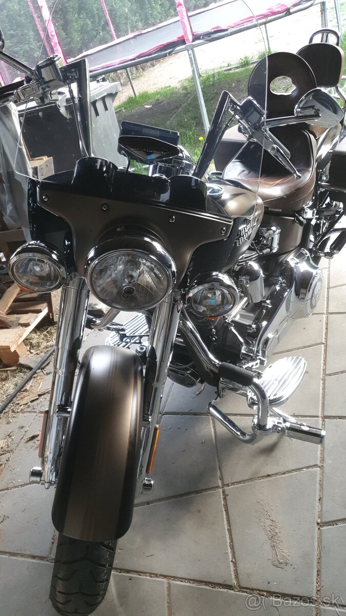Harley Davidson CVO Softail Convertible - 2