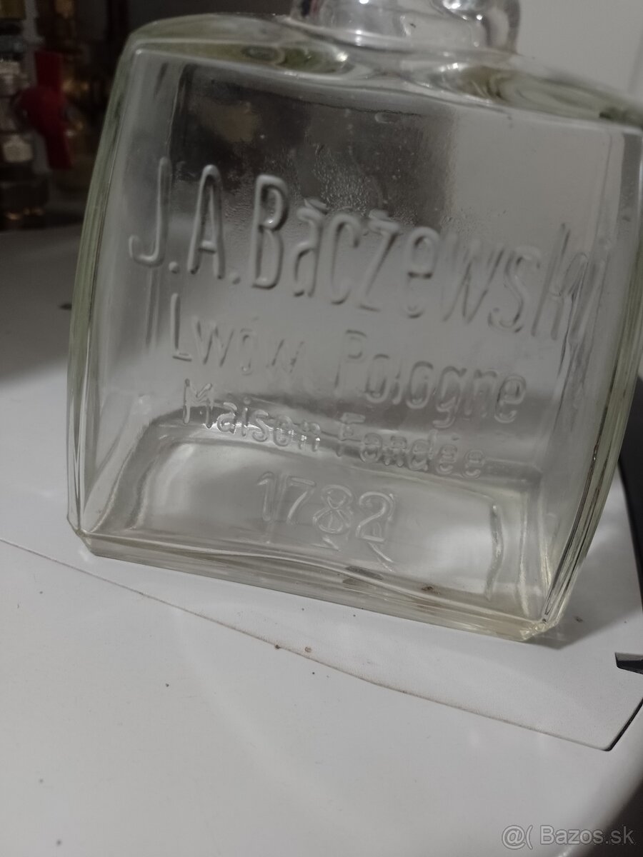 Starožitná fľaša - 2