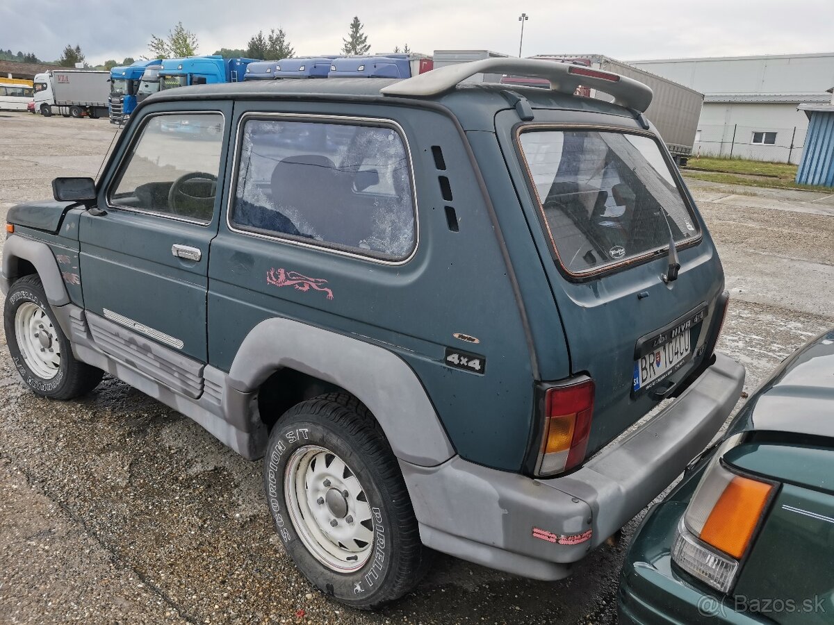 Lada Niva 1,7i