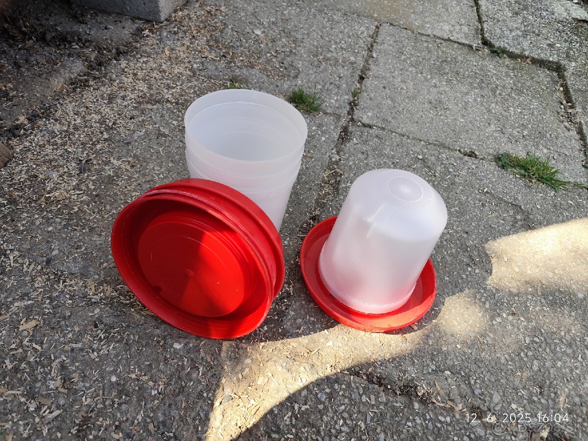 Napajacky pre hydinu - 2