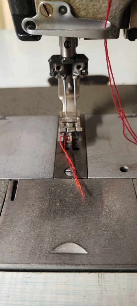 Šijací stroj Minerva dvojihlovka - 2