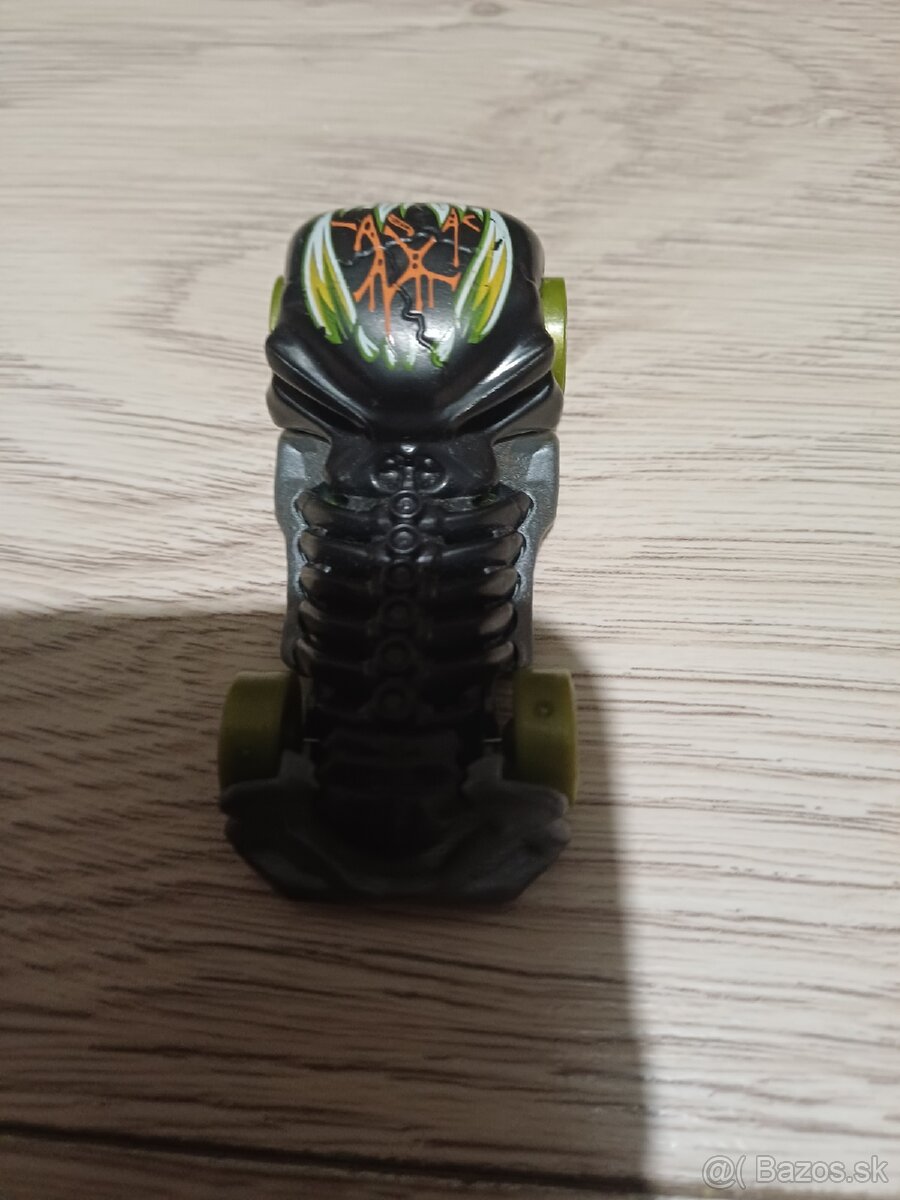 Hot wheels skull crusher - 2