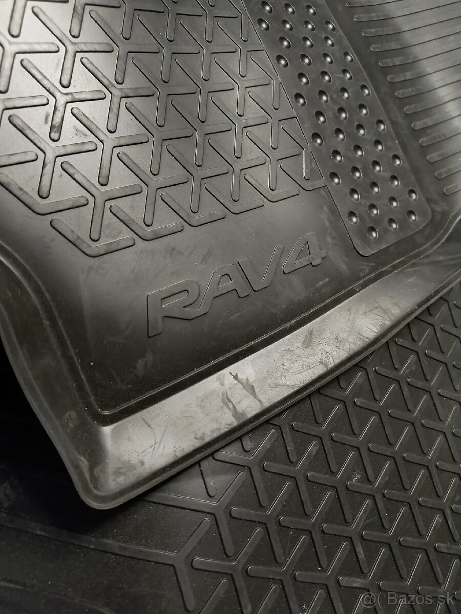 Rohože Toyota Rav4 2018+ (5.generácia) - 2