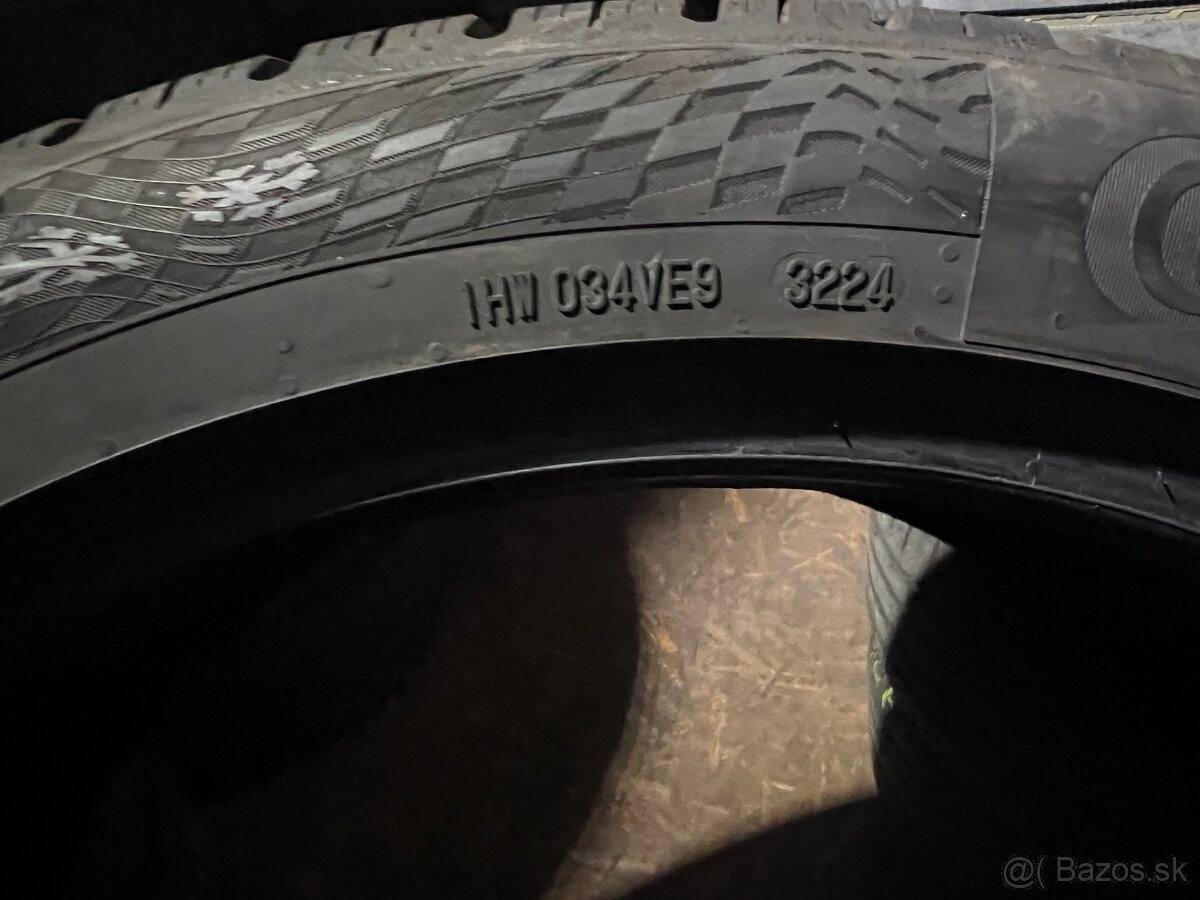 Continental Winter Contact 275/40R22 - 2