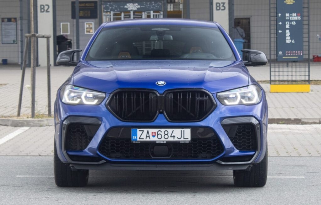 BMW X6 M Competition z roku 2021 - 2