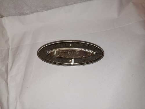 predny znak ford 9,5x4cm 20€ - 2