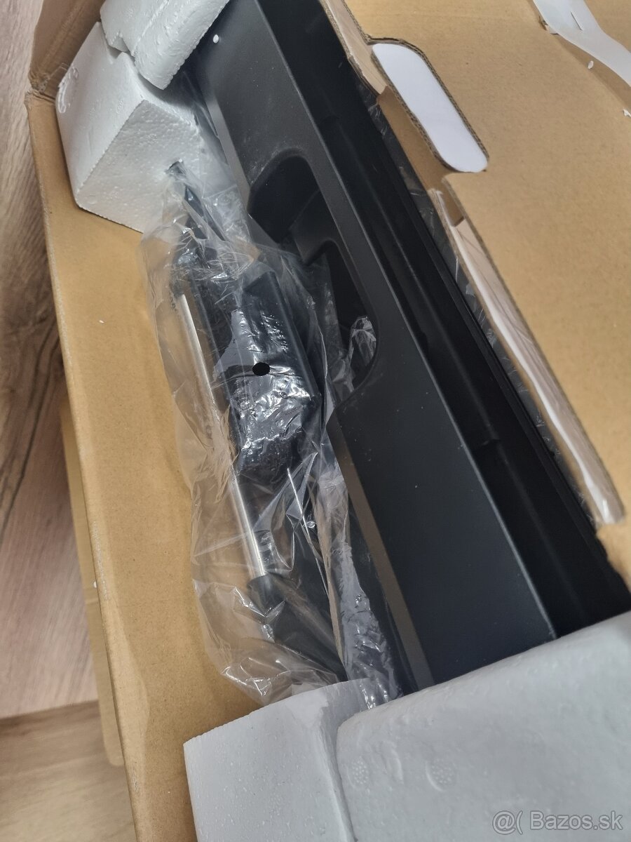 Elektrický gril so skleneným vekom ORAVA - 2