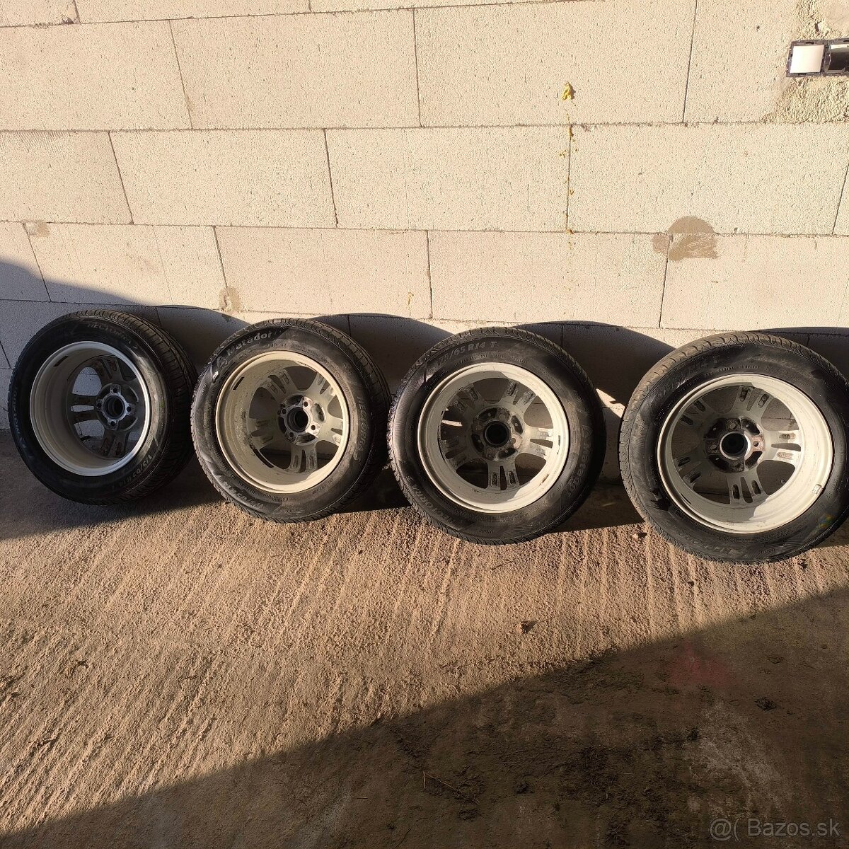 Elektróny 14, 410 - 2