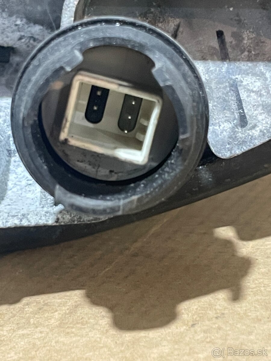 Bmw x1 e84 spätne zrkadlo - 2