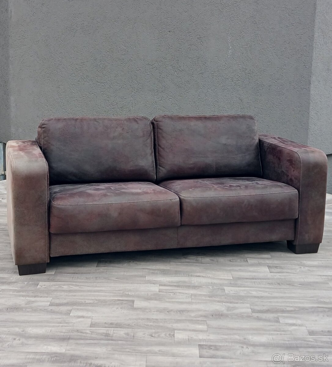 Pohovka dvojmiestna. - 2