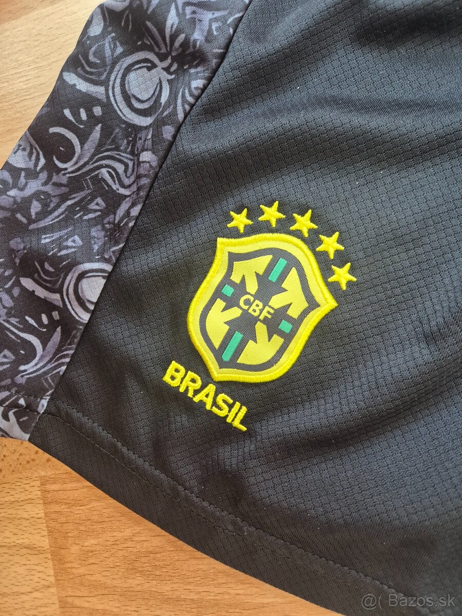 Dres Neymar jr. 10 - 2