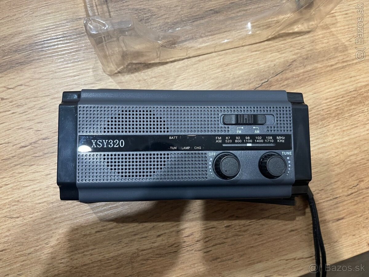 Solárna univerzálna nabijacka Xsy320 - 2