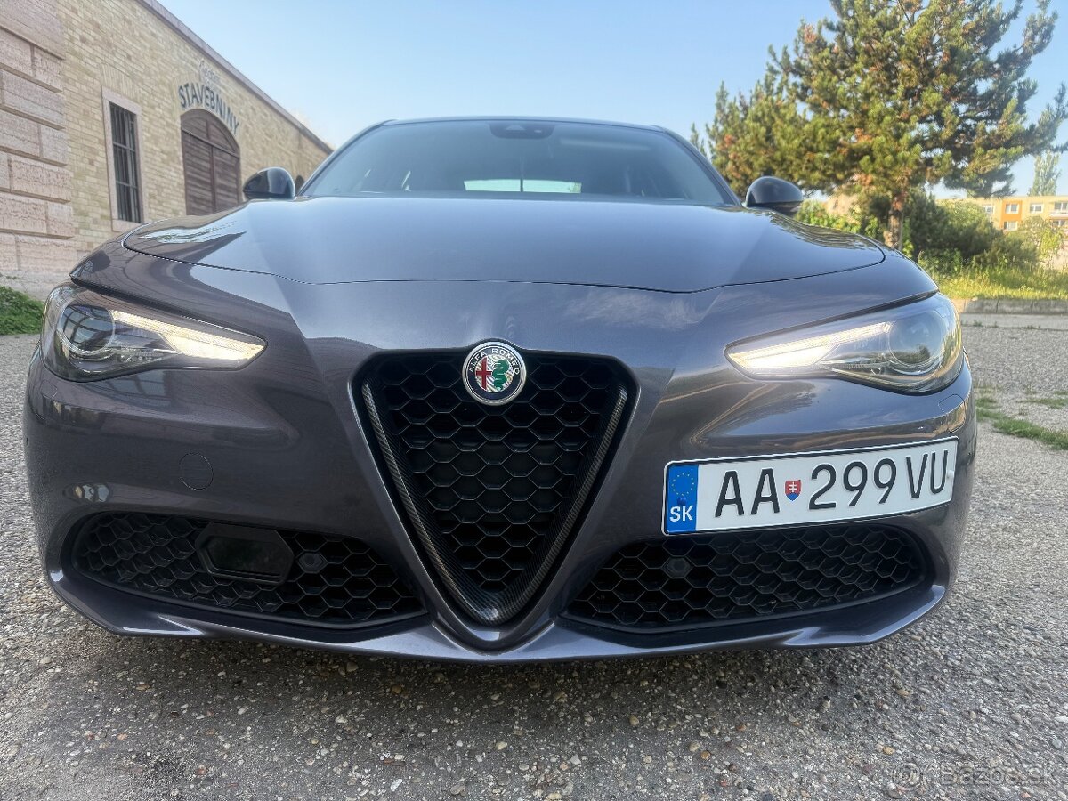 Alfa Romeo Giulia 2.2 Diesel 150 AT Super - 2