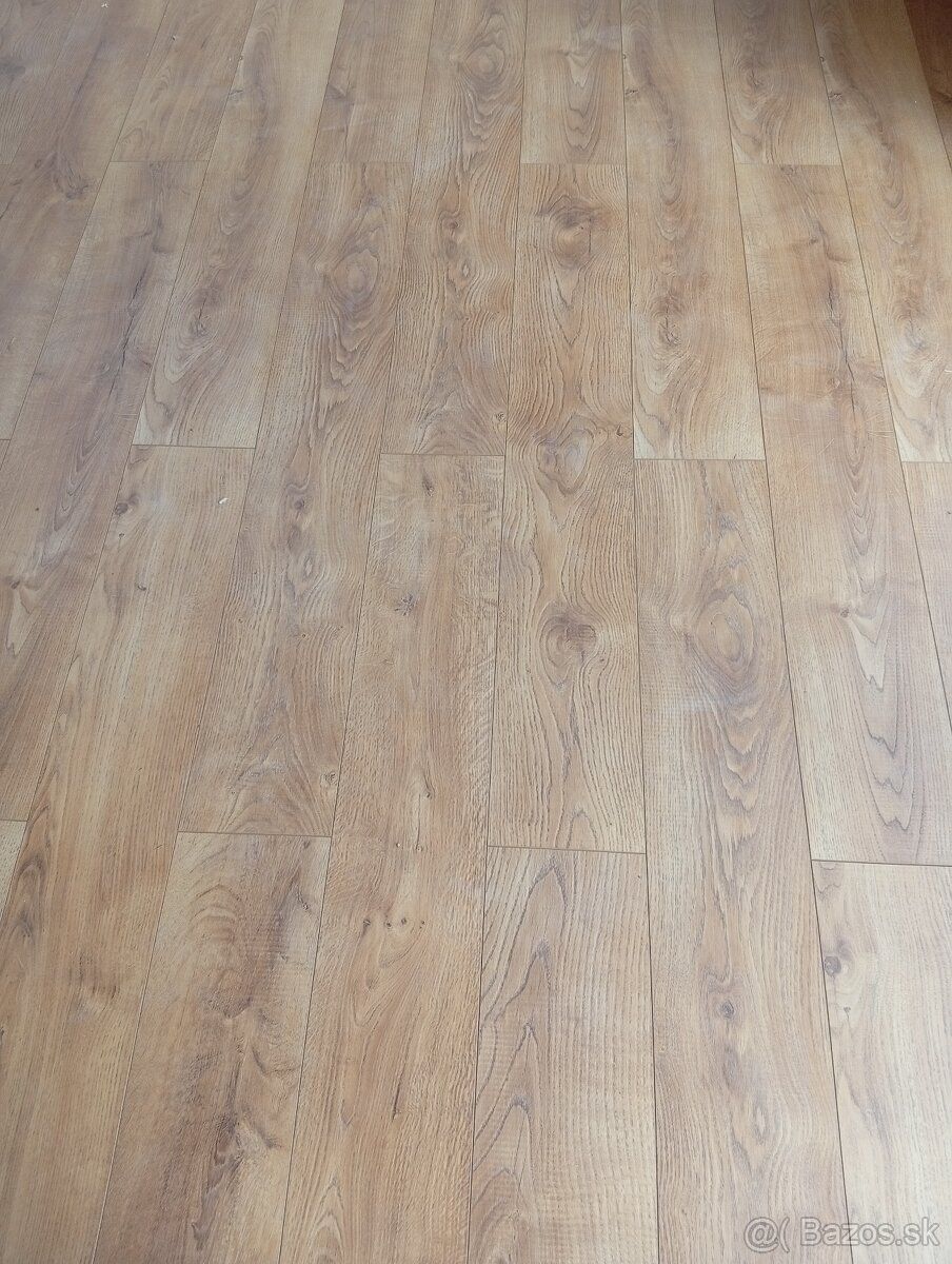 Predám zostatok podlahy - 2