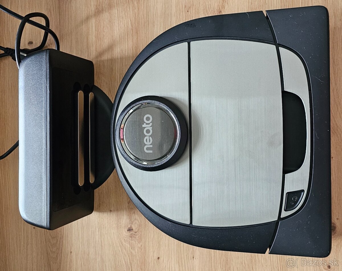 robotický vysávač Neato D7 - 2