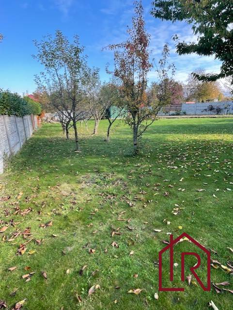 KH-1022 Pozemok 689m2,vhodný na výstavbu rodinného domu,Preš - 2