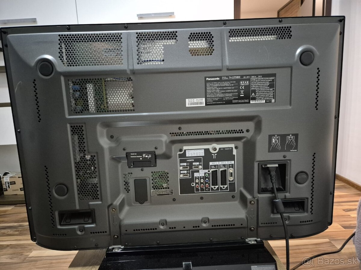 PANASONIC VIERA TH-37PX80E plazma - 2