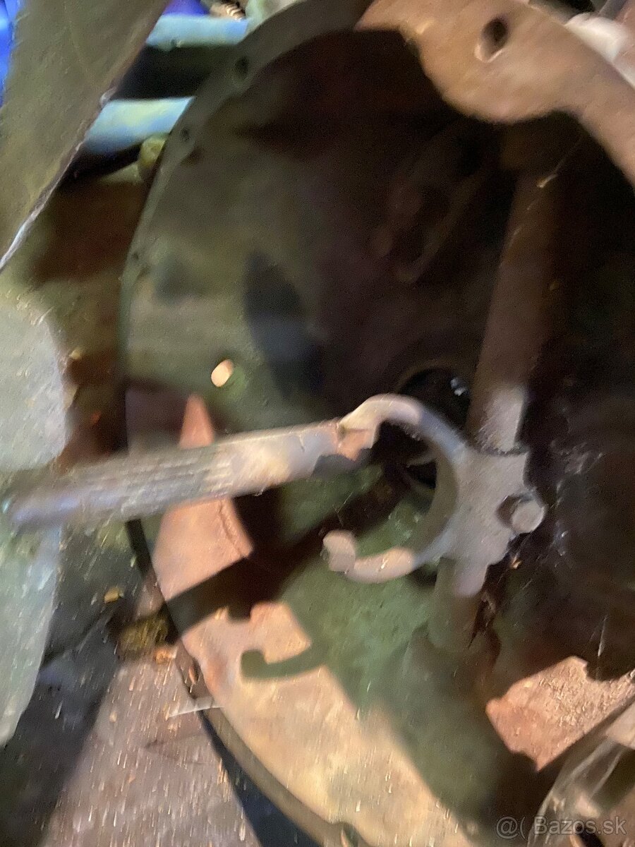 Nápravy a prevodovka PV3S - 2