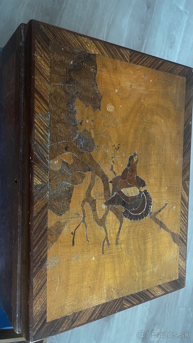 Starodávna drevená kazeta - 2