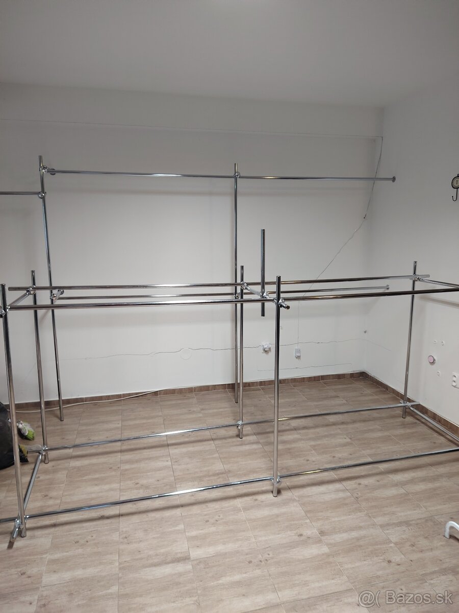 Vešiakový systém - 2