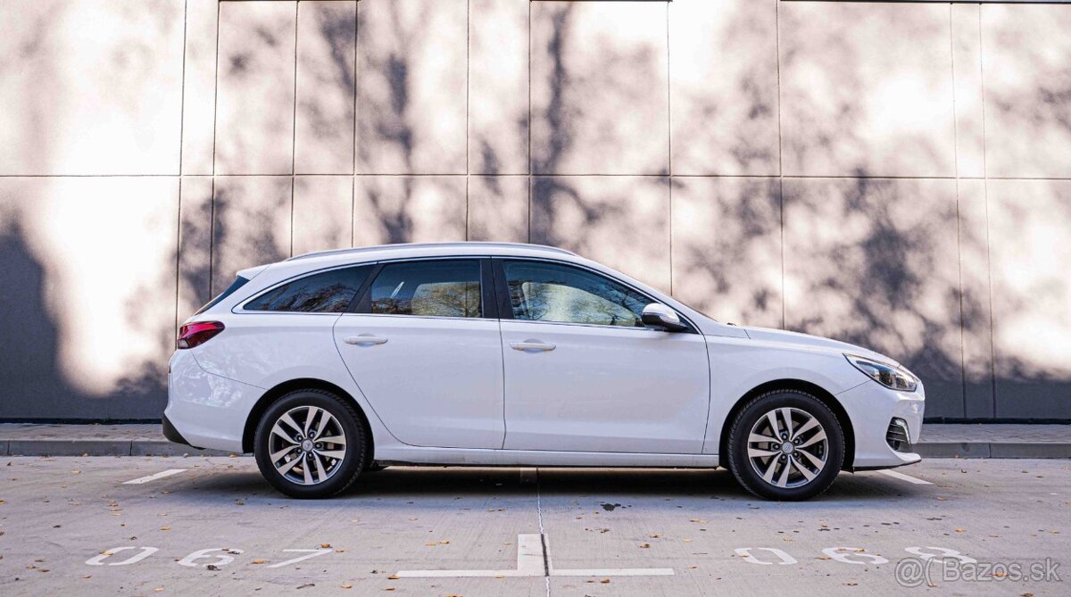 Hyundai i30 CW 1.6 CRDi Classic DTC - 2