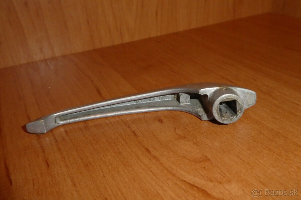 kľučka otvárania dverí Škoda 1000 - 2