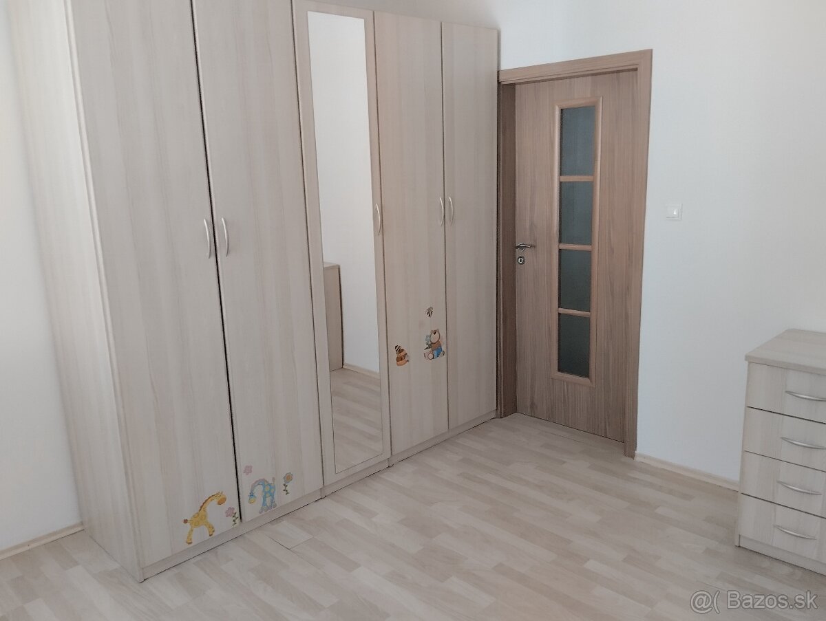 PRENÁJOM 3,5-izb. byt - 2