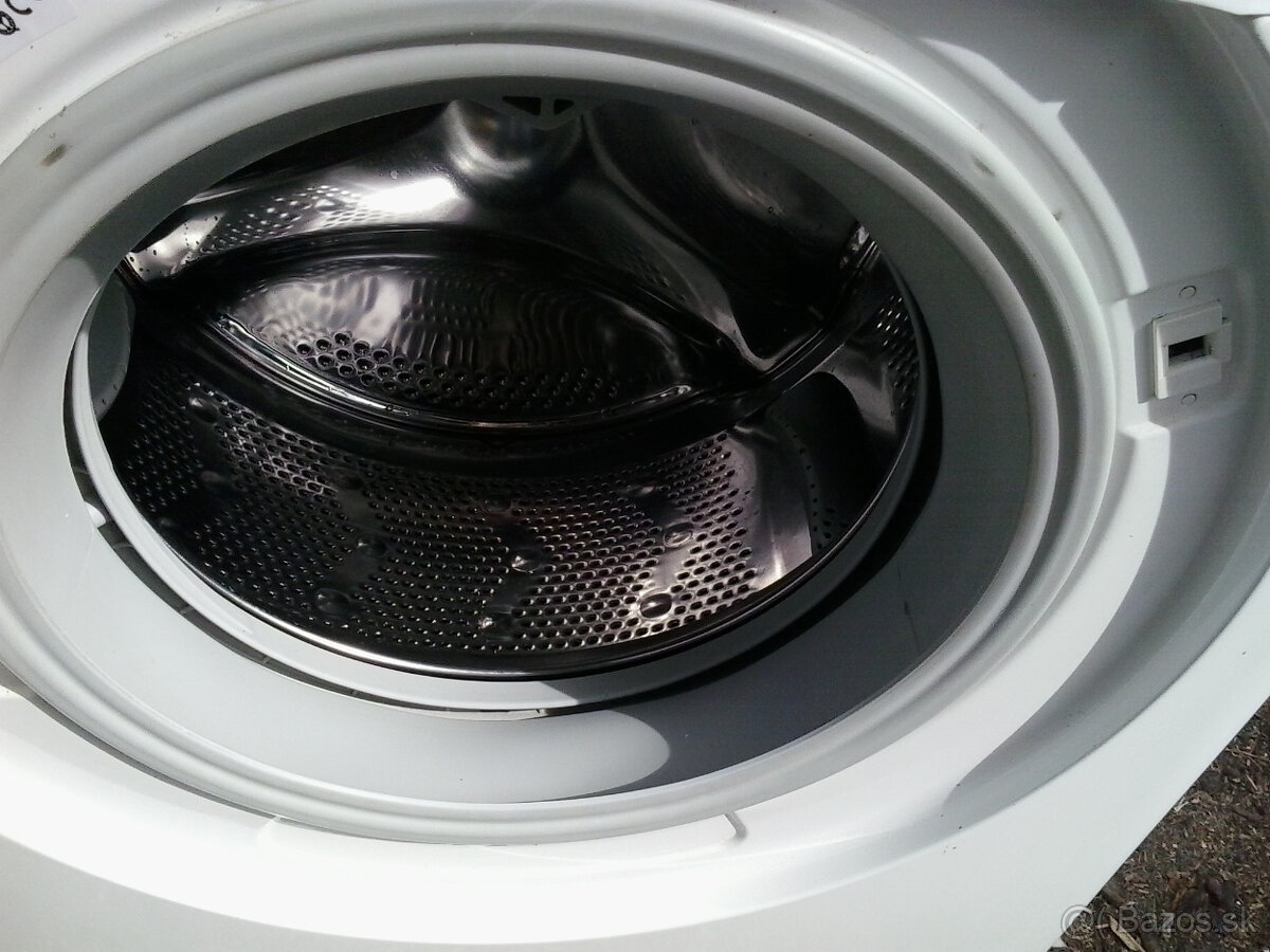 Predám funkčnú málo použitú práčku Candy plnenú z predu - 2