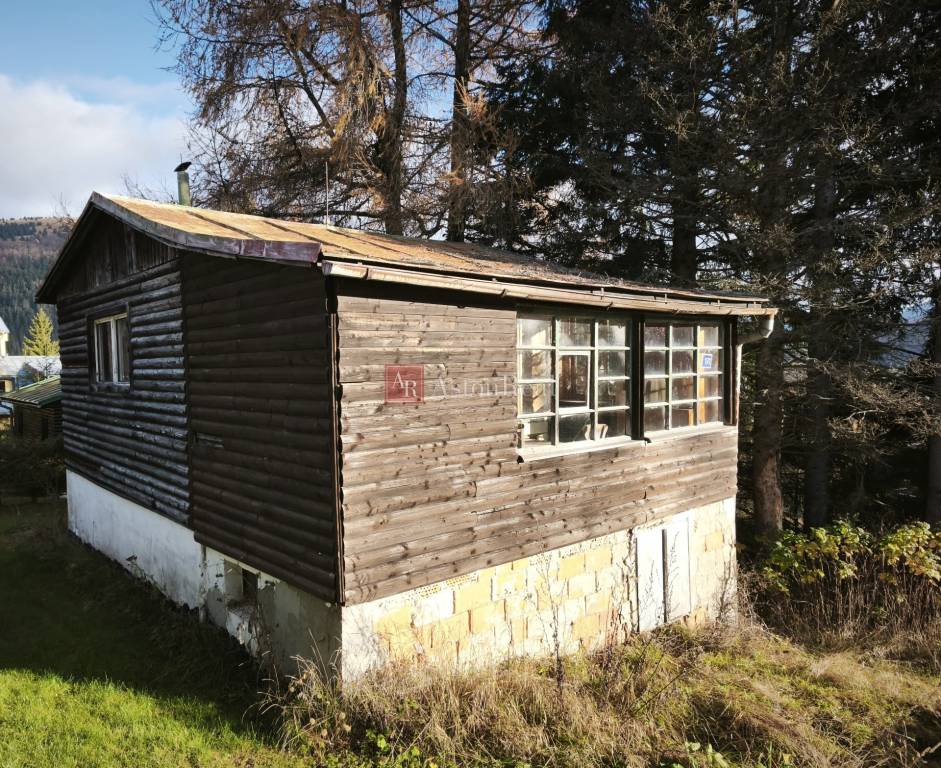 Krásny, slnečný, pozemok v širšom centre obce Donovaly, rozl - 2