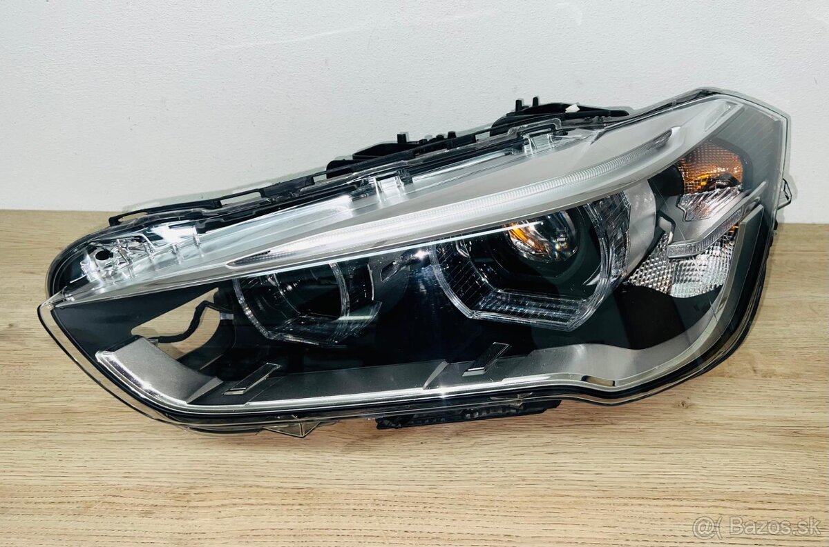 BMW X1 F48 F49 světlo světlomet 7472219 - 2