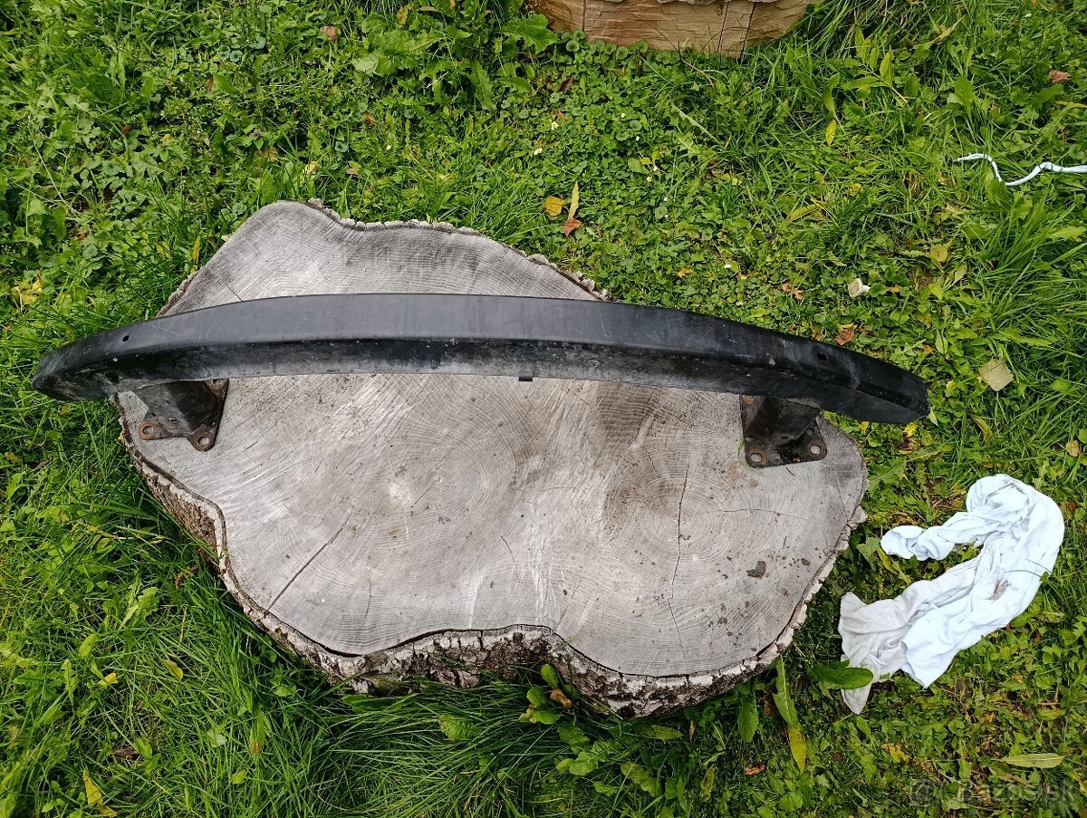 Predná výstuha nárazníka Superb1 - 2