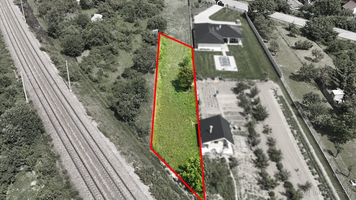 Nové Mesto nad Váhom – 800 m2 STAVEBNÝ POZEMOK - 2