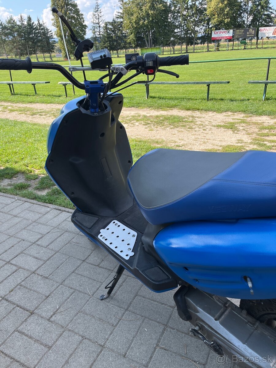 Skúter 50ccm - 2