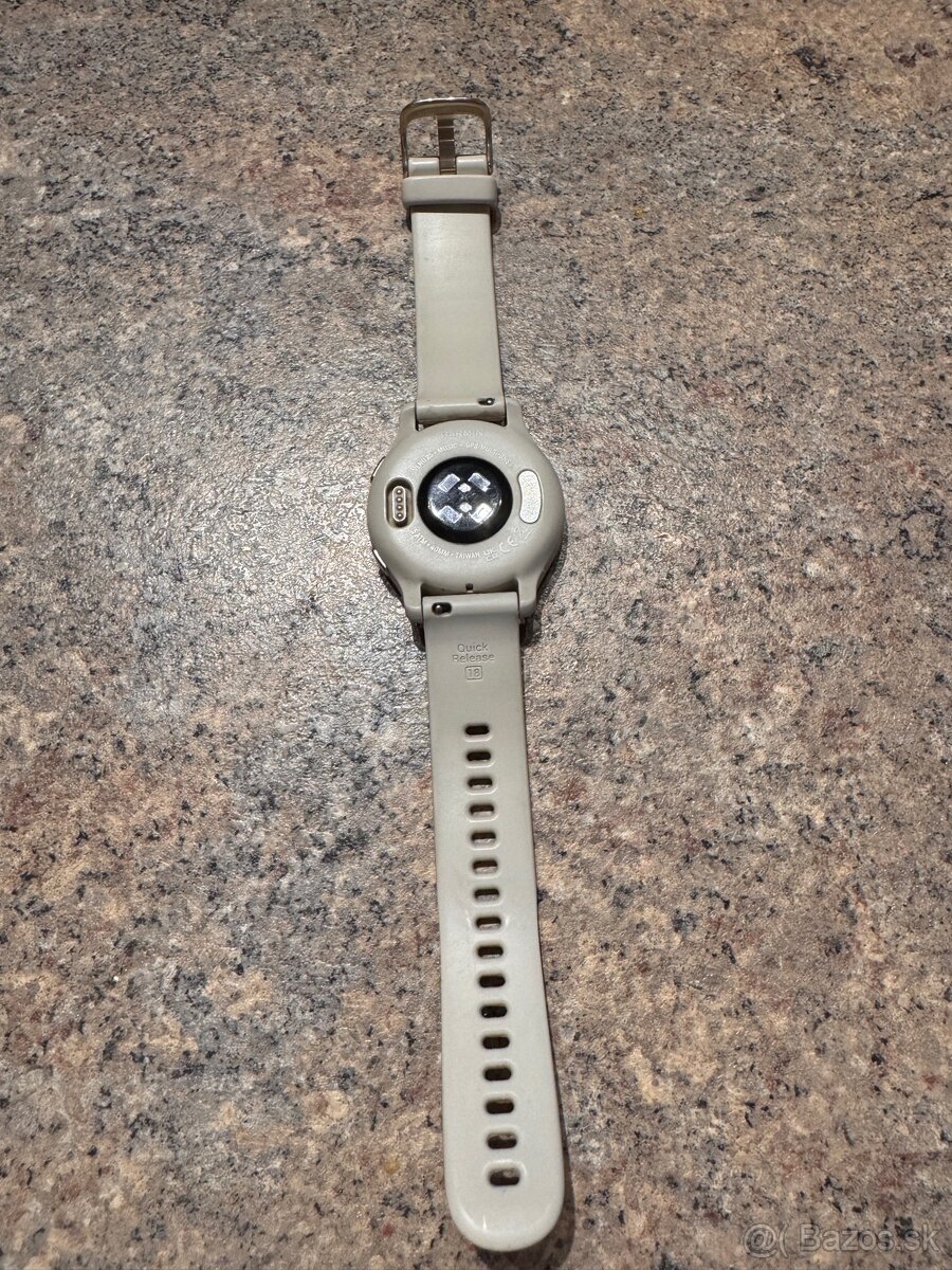 Garmin Venu 2S Gold - 2