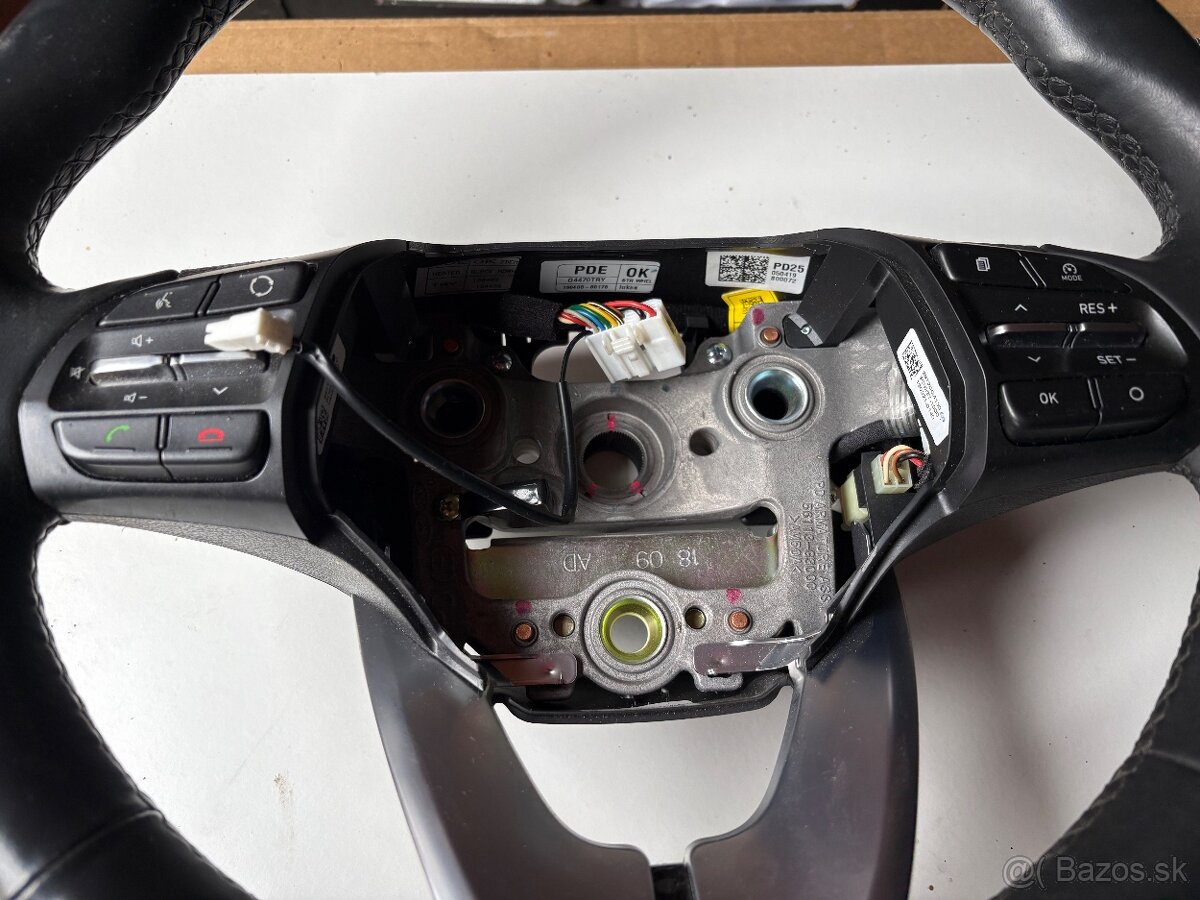 Volant Hyundai i30 3 model 2017-2025 - 2