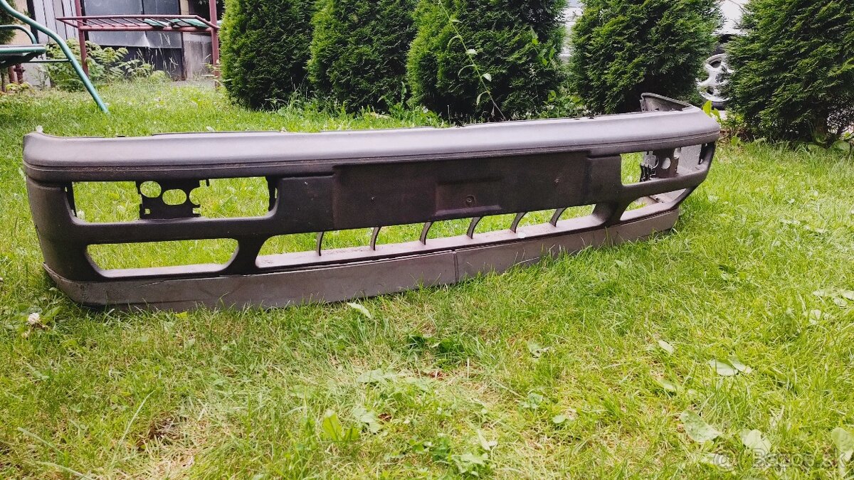 Golf 3 nárazník a otoče náboj kolies - 2