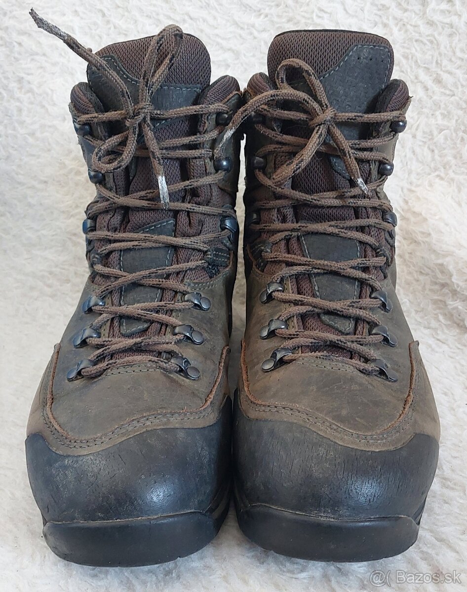 BOSP KARPAT PRO v. 42(27,2cm) - 2