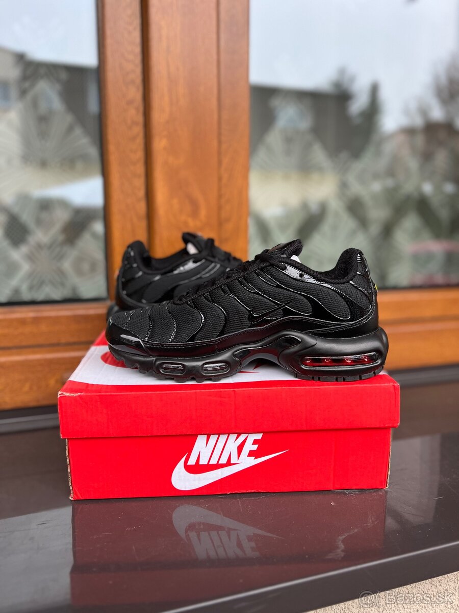Nike Air Max Plus Triple Black - 2